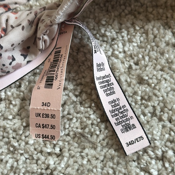 NWT perfect coverage bra from Victoria’s Secret - Picture 4 of 5